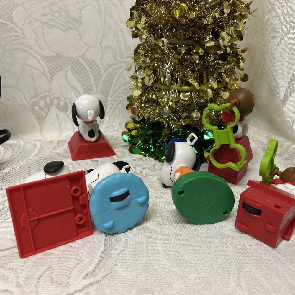 The Peanuts Snoopy 2018 McDonalds Happy Meal Toys - Lot of 6‎ Stocking Stuffers